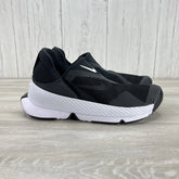 Nk Go Flyease Slip Ons - Black/White